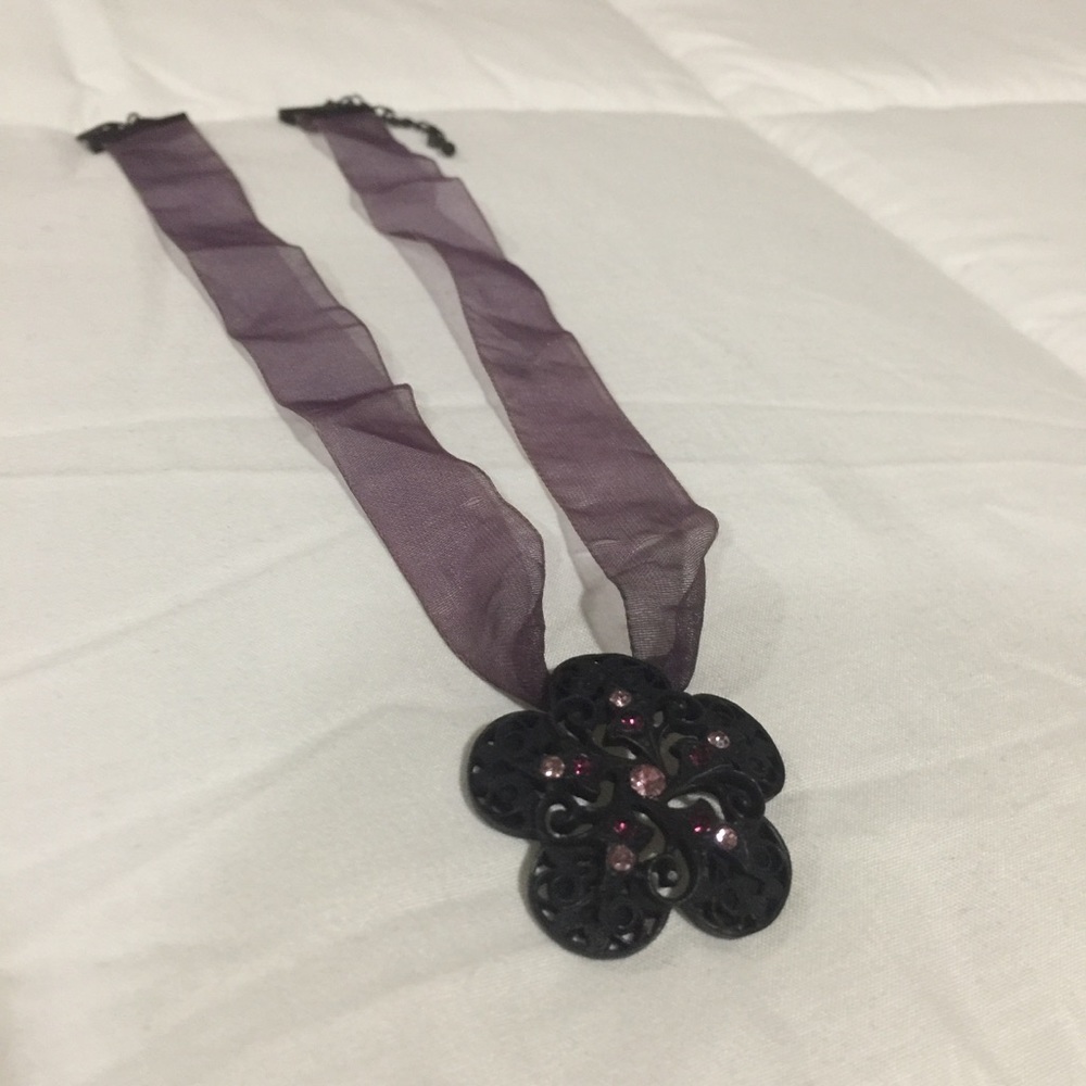 Choker Necklace